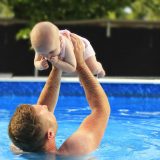 Kan badetøj til baby gå i arv?